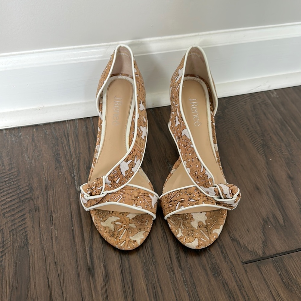 J.Renee’ size 8 tan and white open toe heels